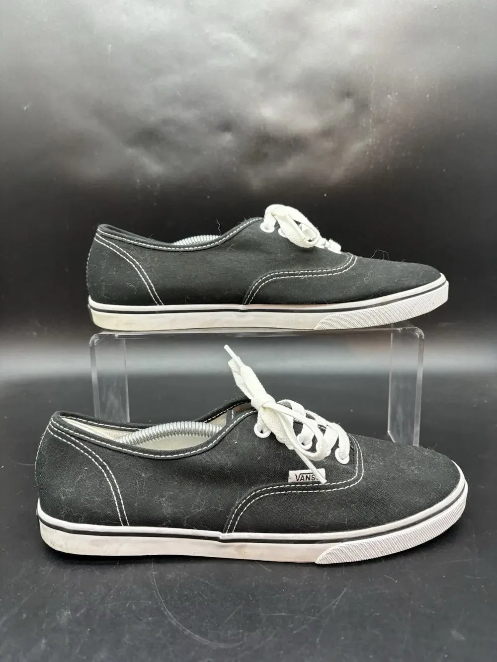 Vans Black Casual Thin Sole Shoes Sneakers Size M 7 W 8.5